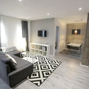 Brand New Charming Next To The River Appartamento